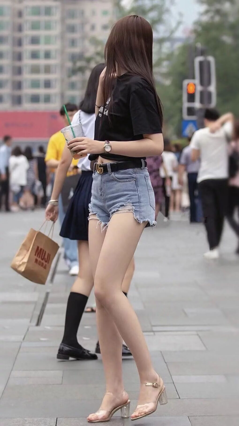 校园体育文化对学生社交能力影响研究，良好的校园体育文化对促进学生的发展有着重要作用